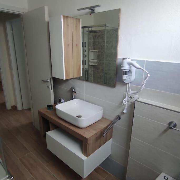 Apartament Onda Marina 2 La Spezia Zewnętrze zdjęcie