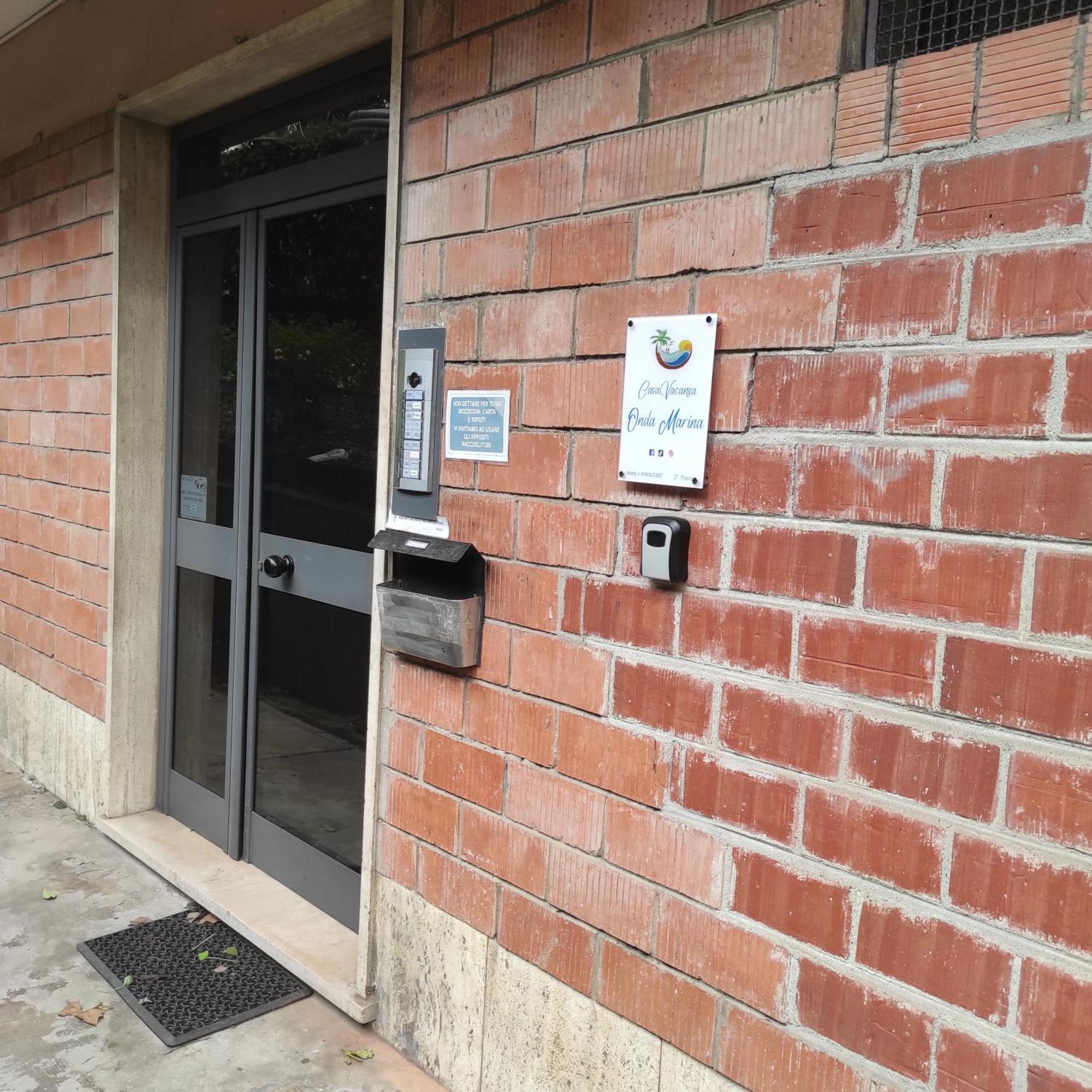 Apartament Onda Marina 2 La Spezia Zewnętrze zdjęcie